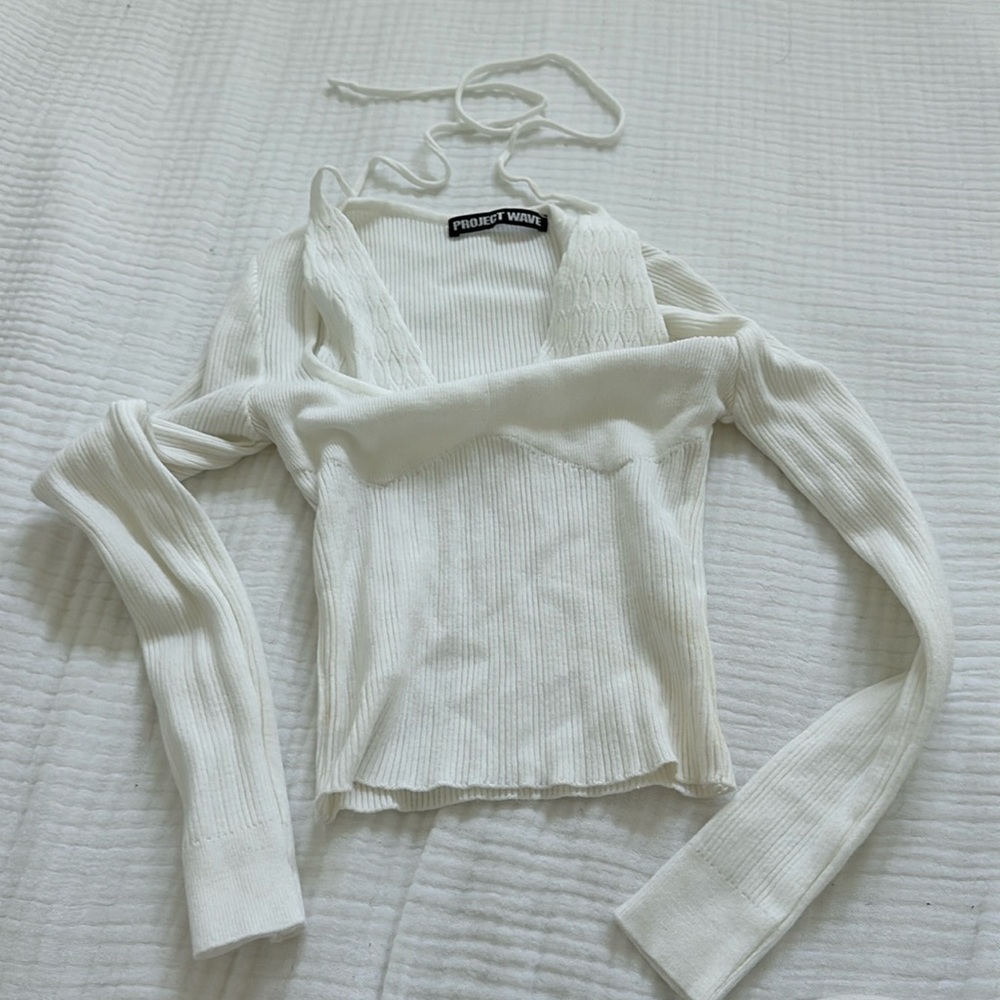 Knit long sleeve top